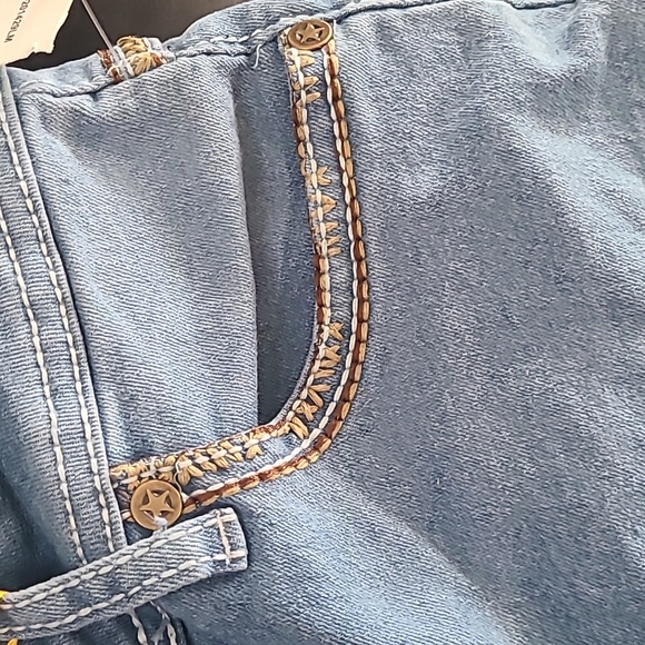 Skinny Embroidered Jeans Junior Size 5/27 29" inseam Mid Rise - Picture 4 of 5